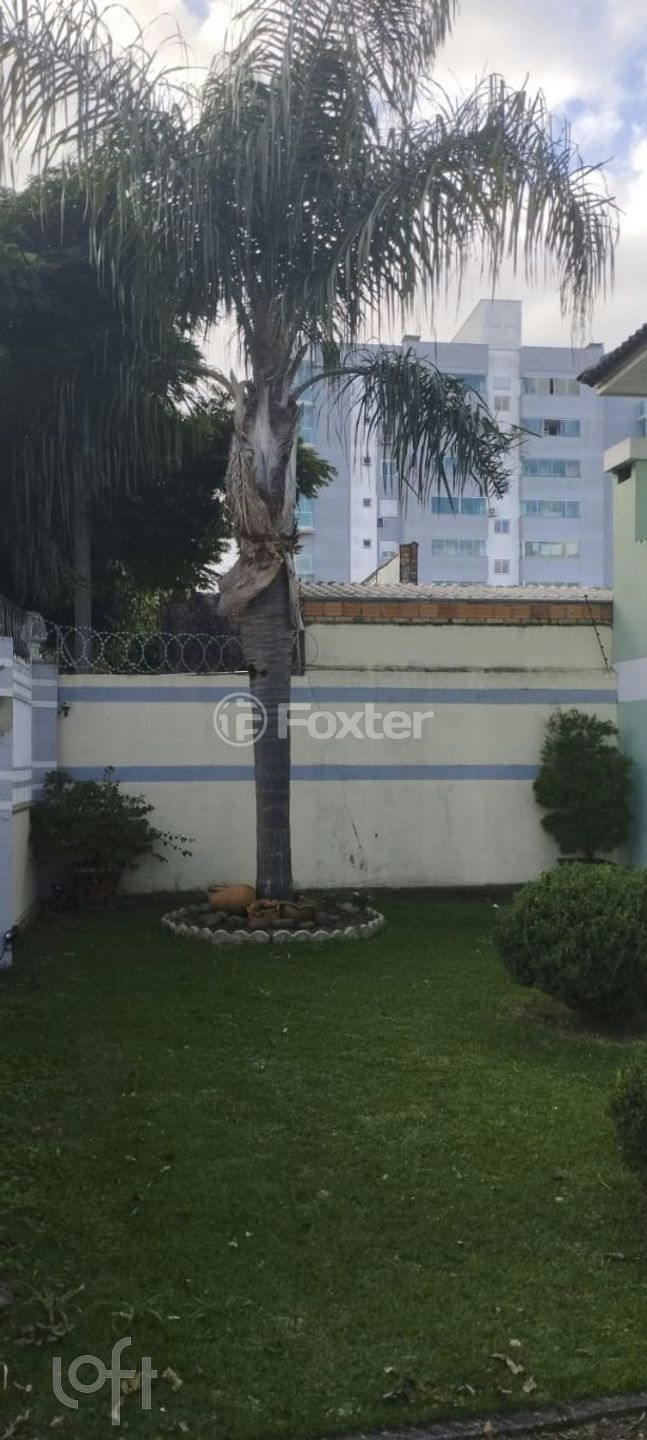 Casa à venda com 3 quartos, 131m² - Foto 2
