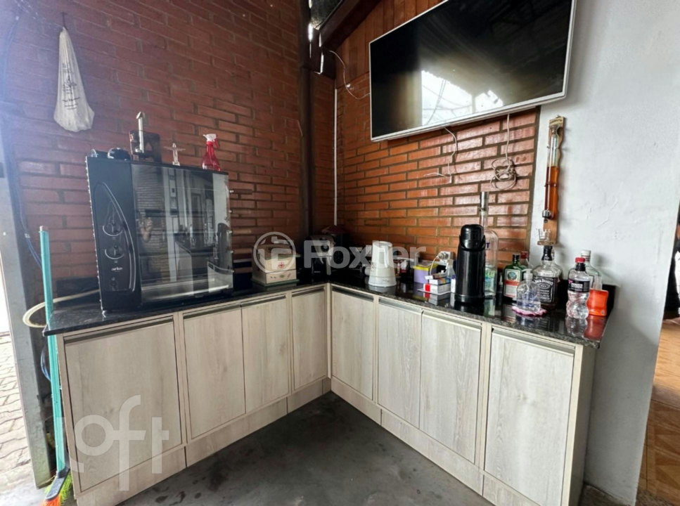Casa à venda com 3 quartos, 180m² - Foto 2
