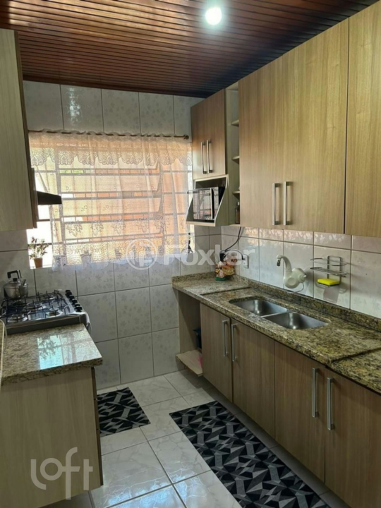 Casa à venda com 3 quartos, 106m² - Foto 2
