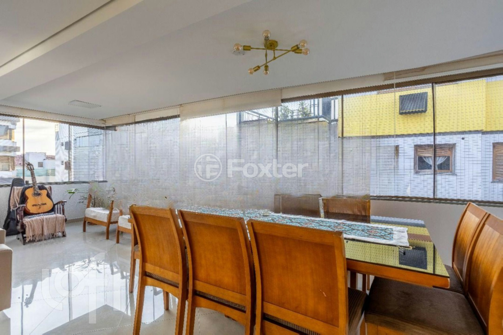 Cobertura à venda com 3 quartos, 240m² - Foto 4
