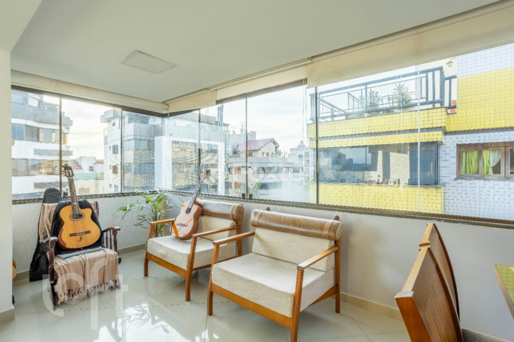 Cobertura à venda com 3 quartos, 240m² - Foto 5