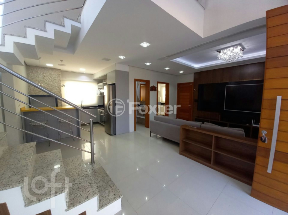 Casa à venda com 3 quartos, 148m² - Foto 1