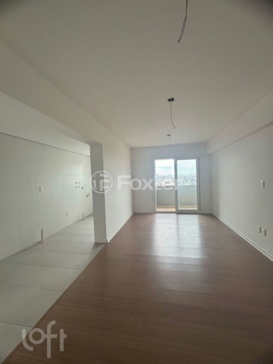 Apartamento à venda com 3 quartos, 93m² - Foto 4