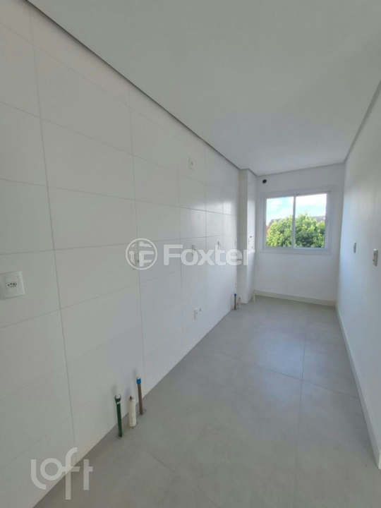 Apartamento à venda com 2 quartos, 68m² - Foto 3