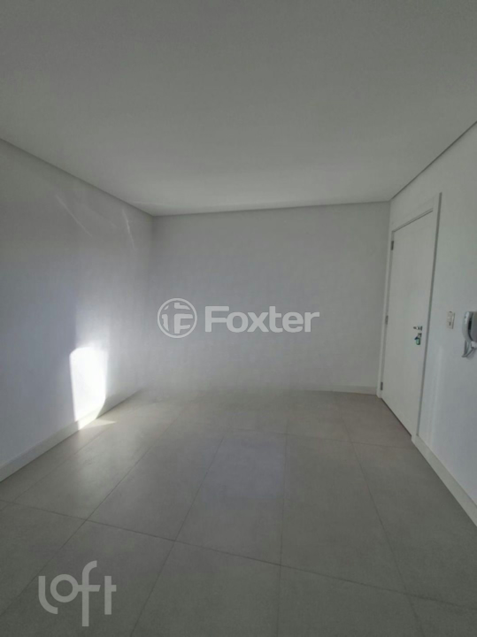 Apartamento à venda com 2 quartos, 68m² - Foto 1