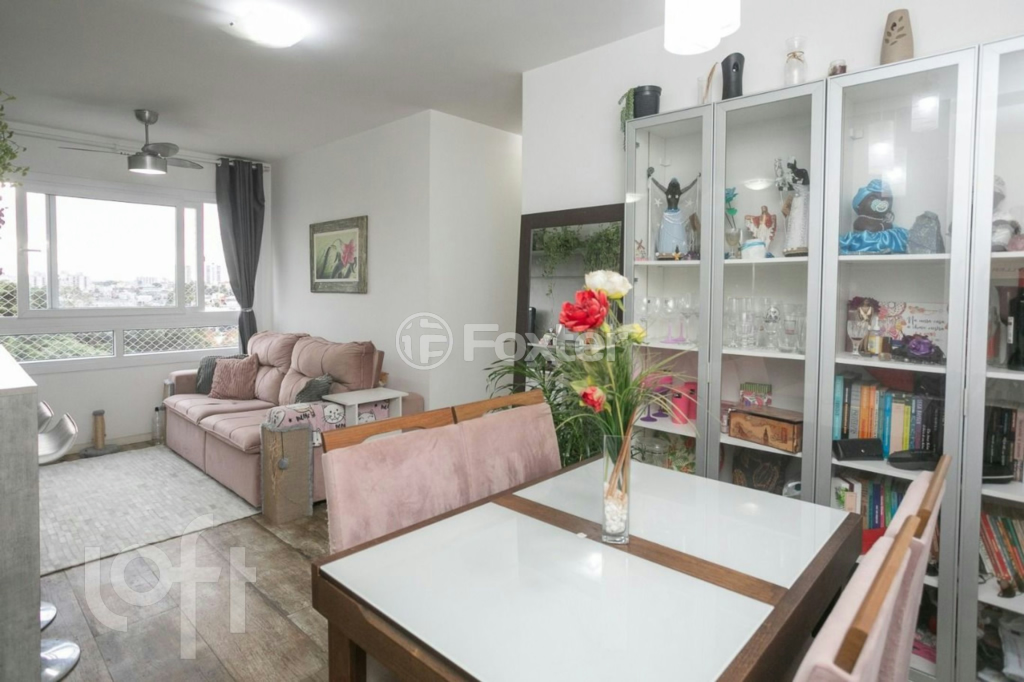 Apartamento à venda com 2 quartos, 67m² - Foto 3