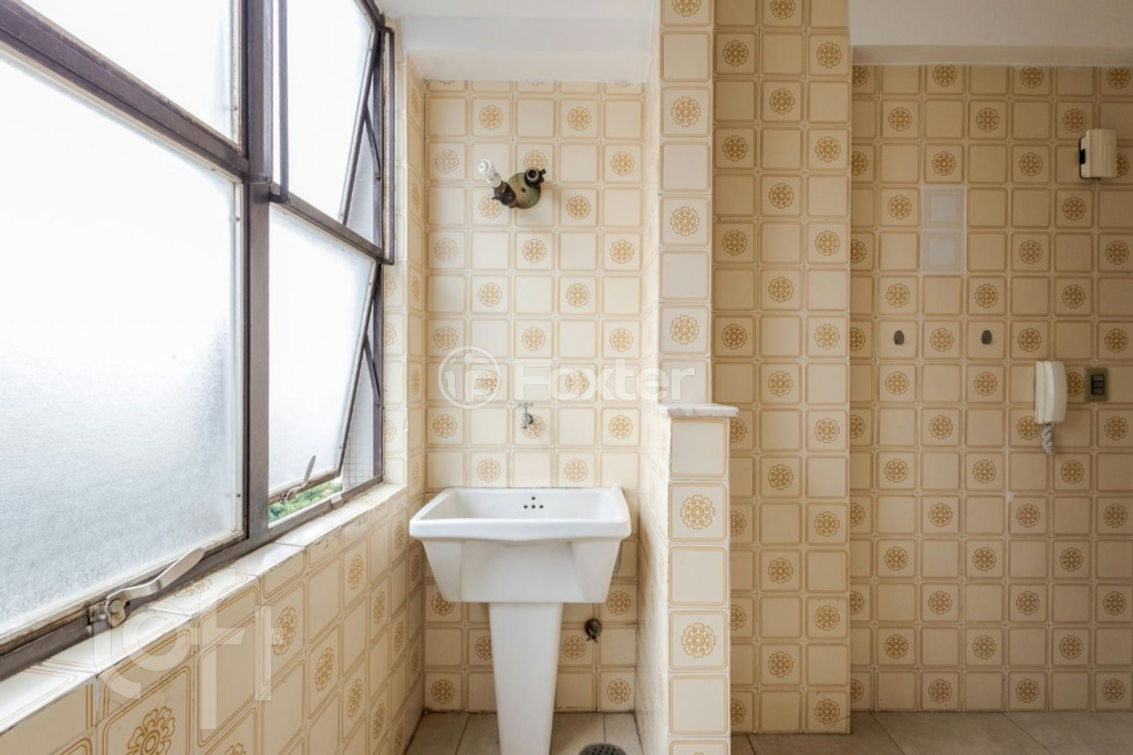 Apartamento à venda com 2 quartos, 67m² - Foto 19