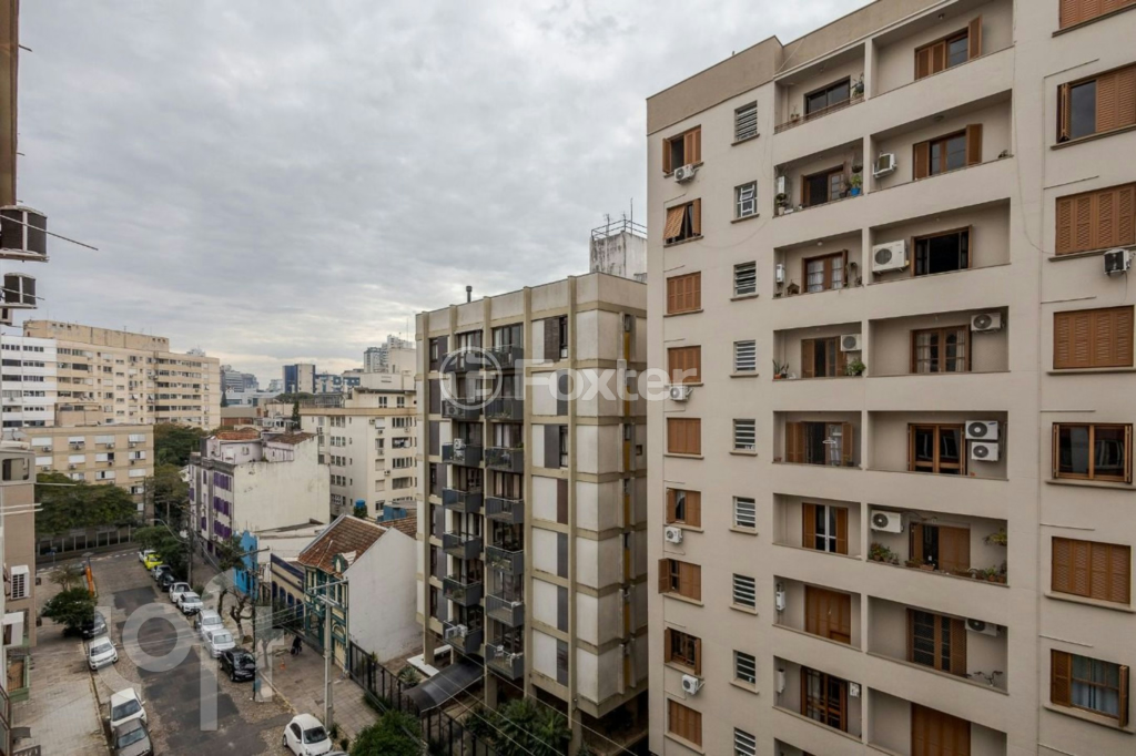 Apartamento à venda com 2 quartos, 67m² - Foto 3