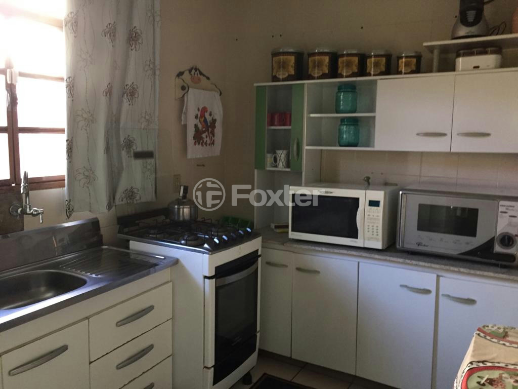 Casa à venda com 3 quartos, 120m² - Foto 2