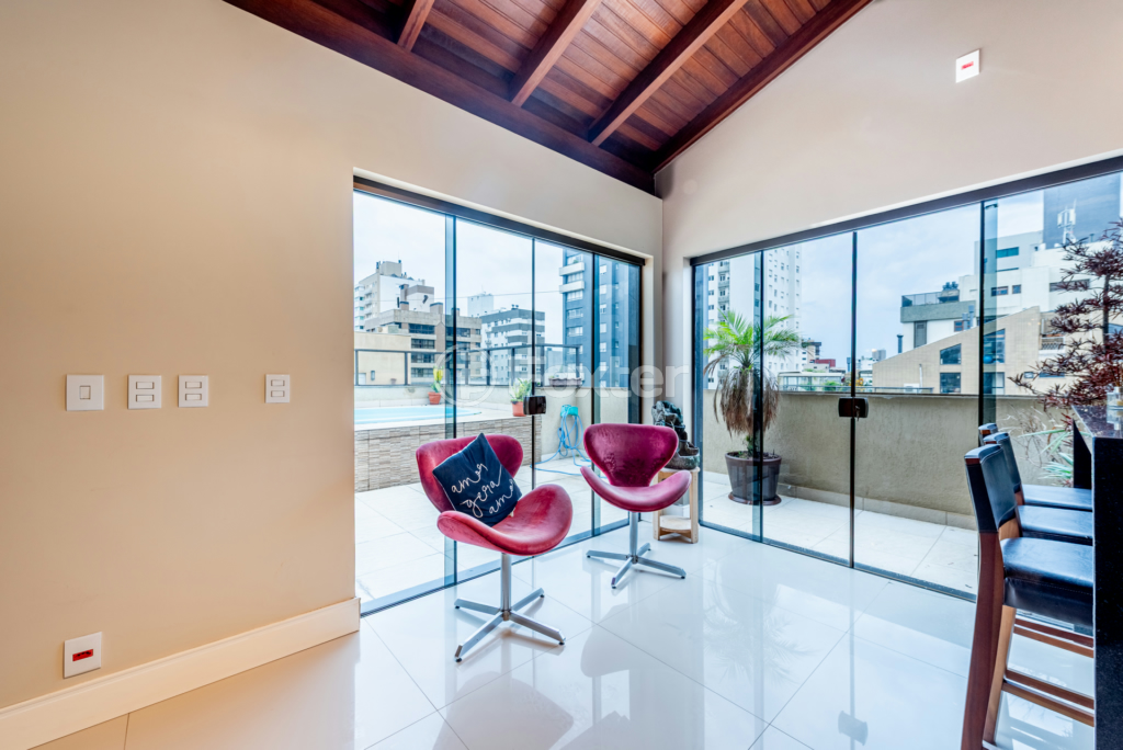 Cobertura à venda com 3 quartos, 229m² - Foto 10