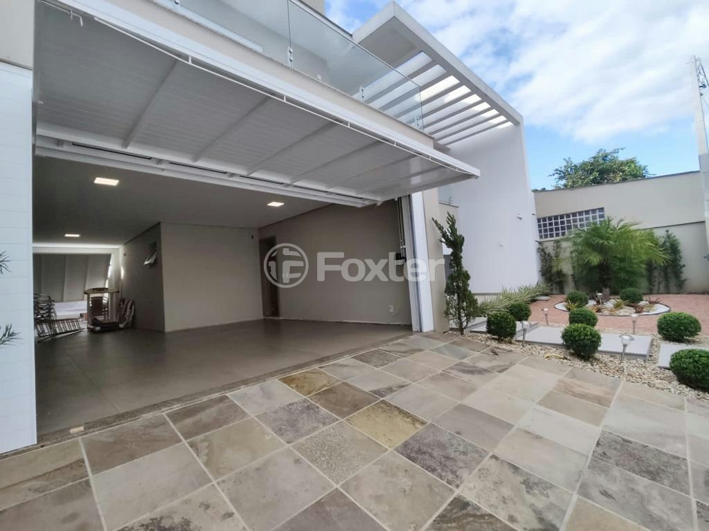 Casa à venda com 2 quartos, 320m² - Foto 2