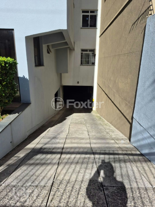 Apartamento à venda com 2 quartos, 60m² - Foto 20
