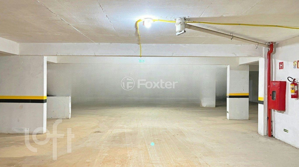 Apartamento à venda com 2 quartos, 42m² - Foto 4