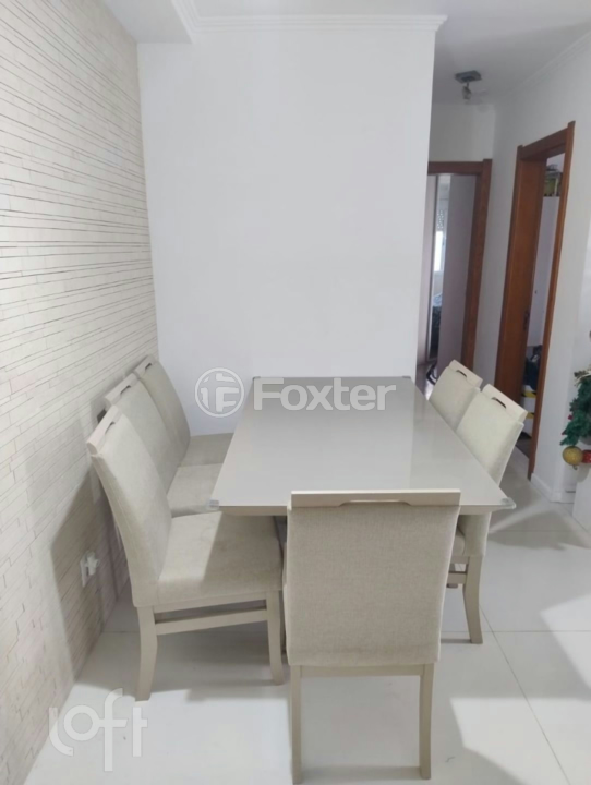 Apartamento à venda com 2 quartos, 61m² - Foto 4