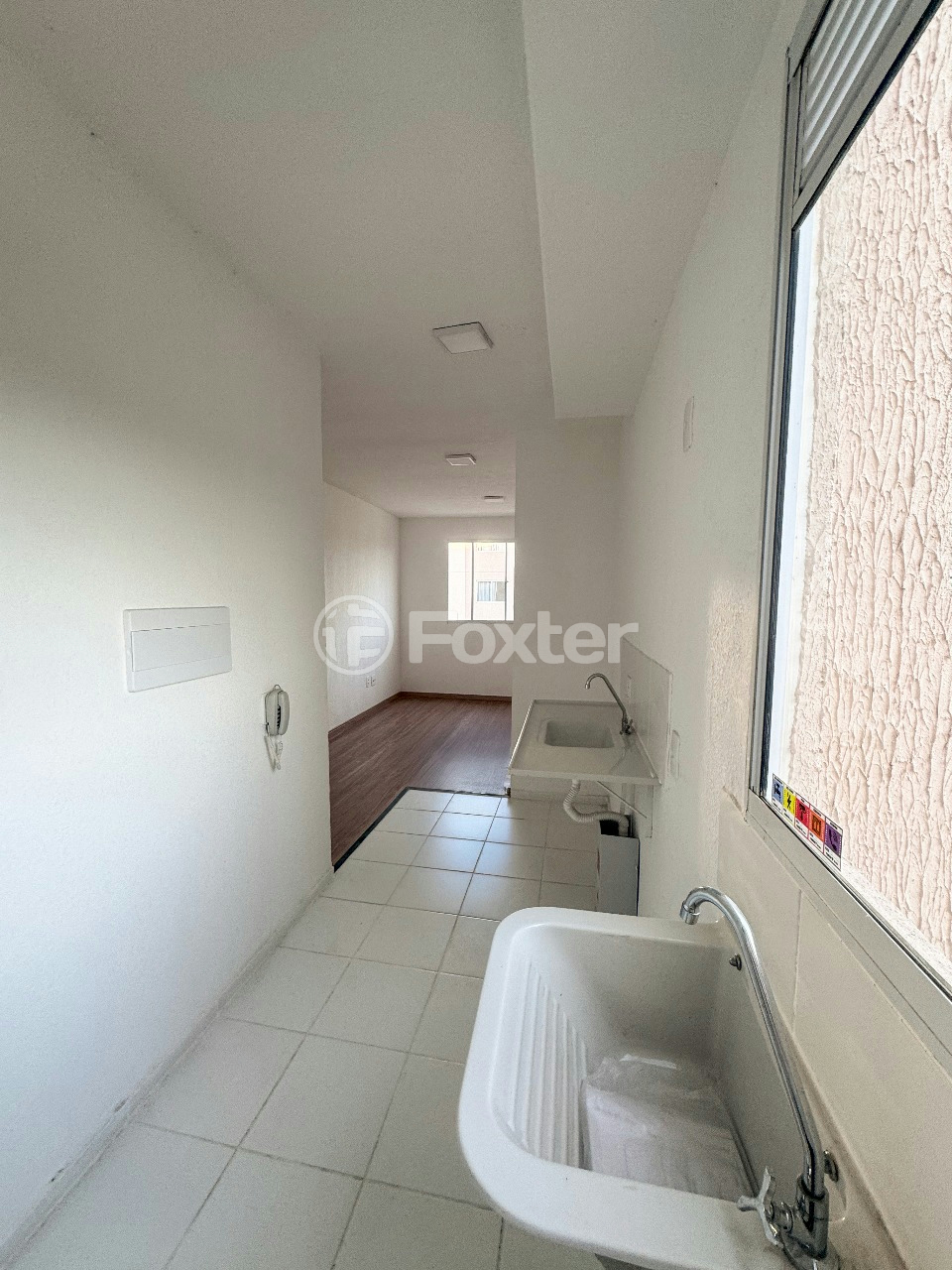Apartamento à venda com 2 quartos, 41m² - Foto 2