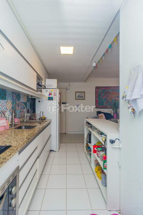 Apartamento à venda com 2 quartos, 69m² - Foto 21