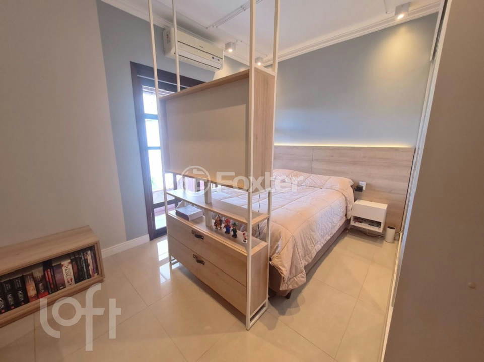 Casa à venda com 3 quartos, 320m² - Foto 1