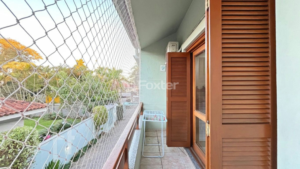 Casa à venda com 3 quartos, 175m² - Foto 1