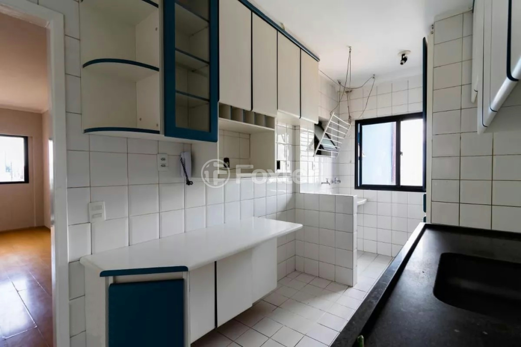 Apartamento à venda com 3 quartos, 80m² - Foto 11