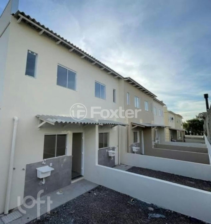 Casa à venda com 2 quartos, 50m² - Foto 3