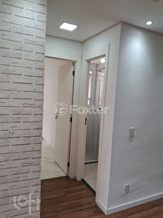 Apartamento à venda com 2 quartos, 42m² - Foto 3