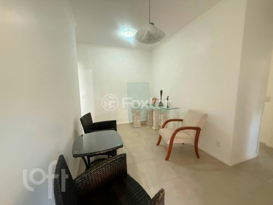 Apartamento à venda com 2 quartos, 62m² - Foto 2