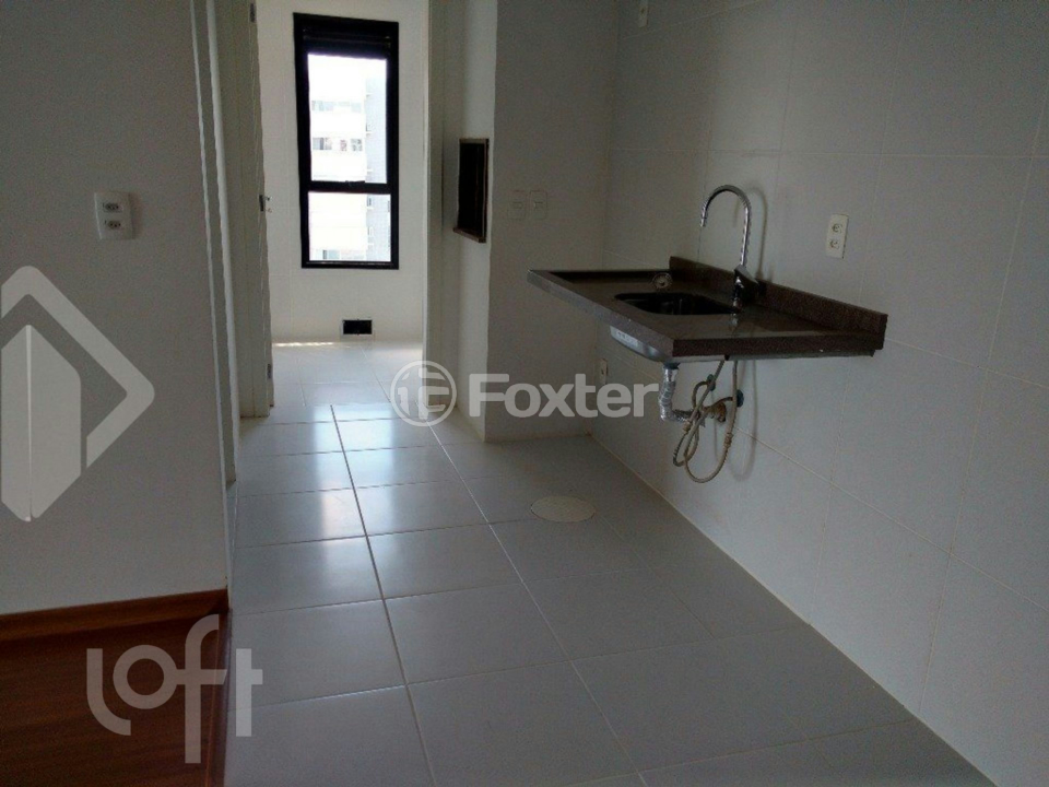 Apartamento à venda com 2 quartos, 87m² - Foto 3