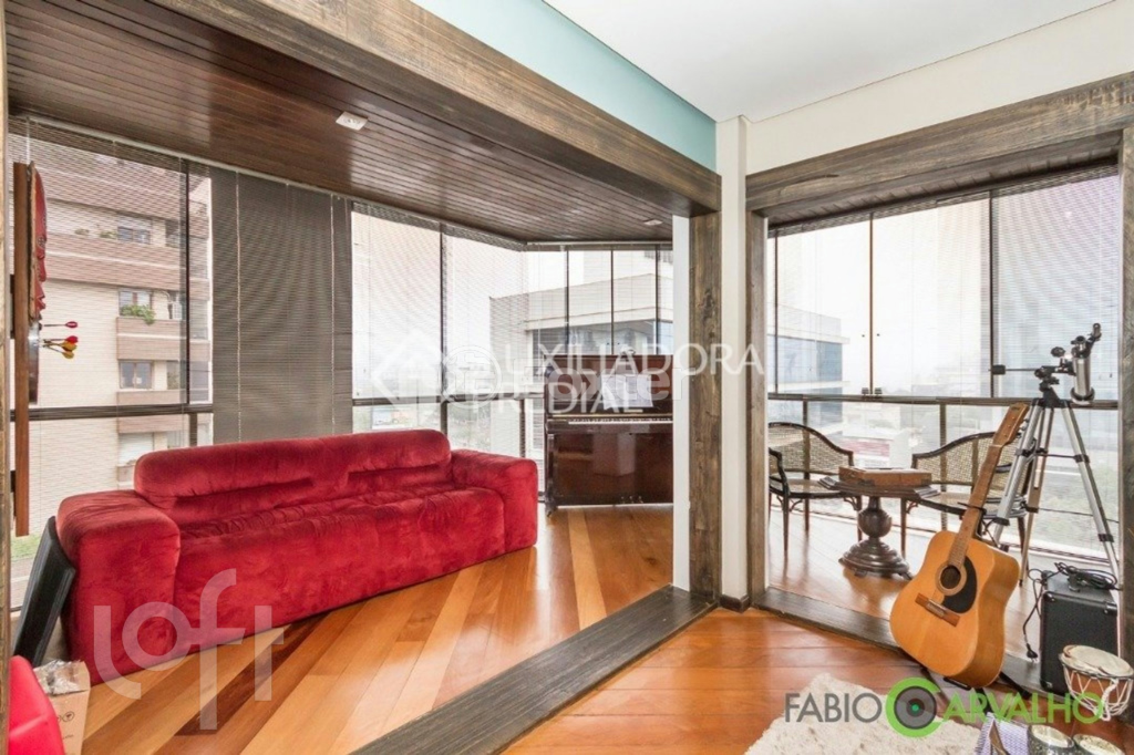 Cobertura à venda com 2 quartos, 202m² - Foto 2