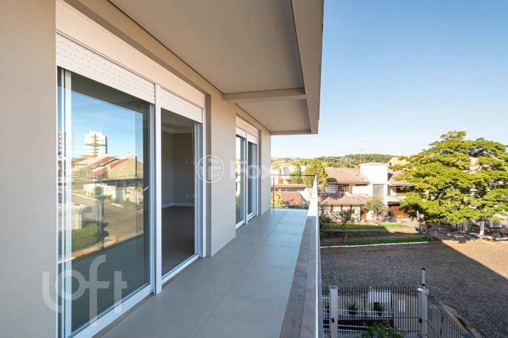 Apartamento à venda com 3 quartos, 132m² - Foto 3