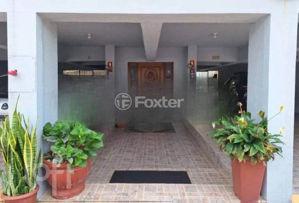 Apartamento à venda com 2 quartos, 77m² - Foto 11