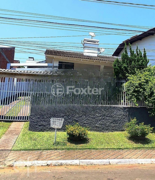 Casa à venda com 4 quartos, 210m² - Foto 3
