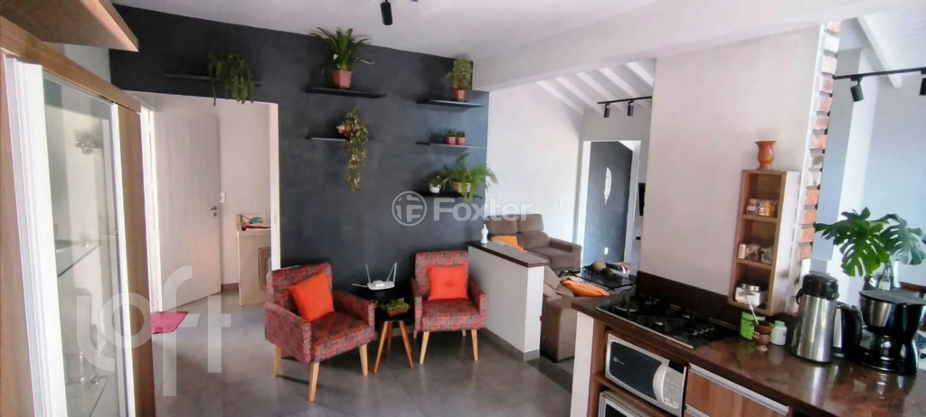 Casa à venda com 4 quartos, 210m² - Foto 2
