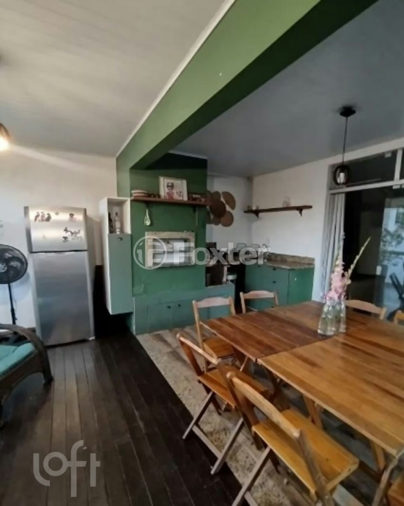 Casa à venda com 4 quartos, 210m² - Foto 15