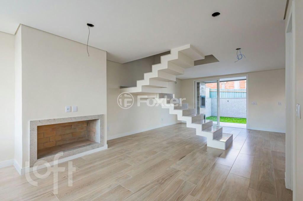 Casa de Condomínio à venda com 3 quartos, 140m² - Foto 2