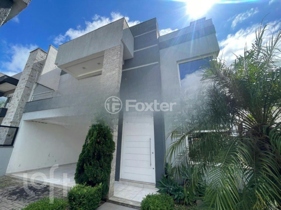 Casa à venda com 3 quartos, 214m² - Foto 2