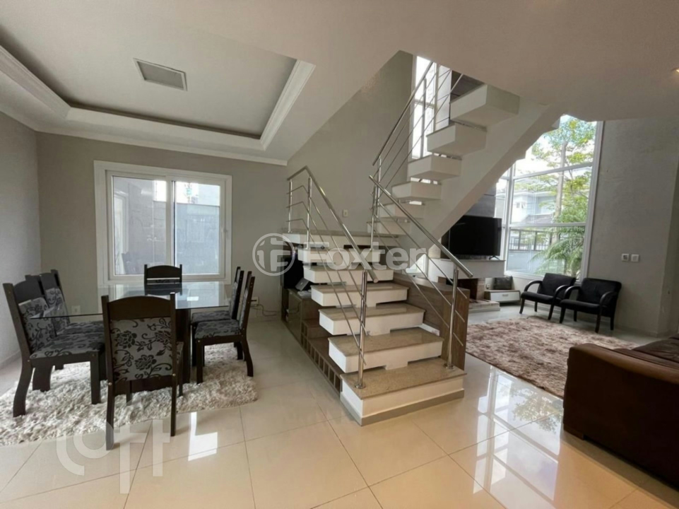 Casa à venda com 3 quartos, 214m² - Foto 5