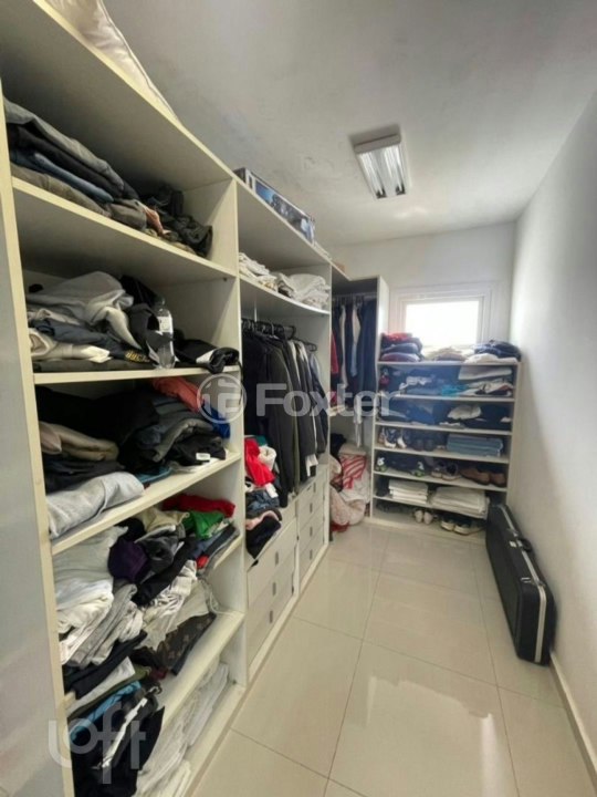 Casa à venda com 3 quartos, 214m² - Foto 11