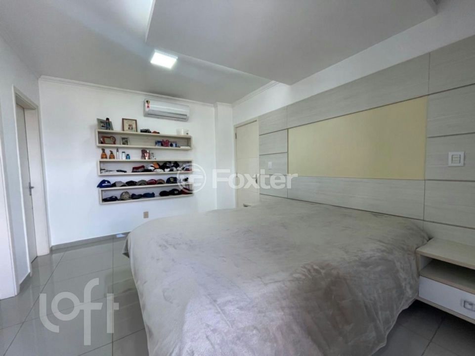 Casa à venda com 3 quartos, 214m² - Foto 10