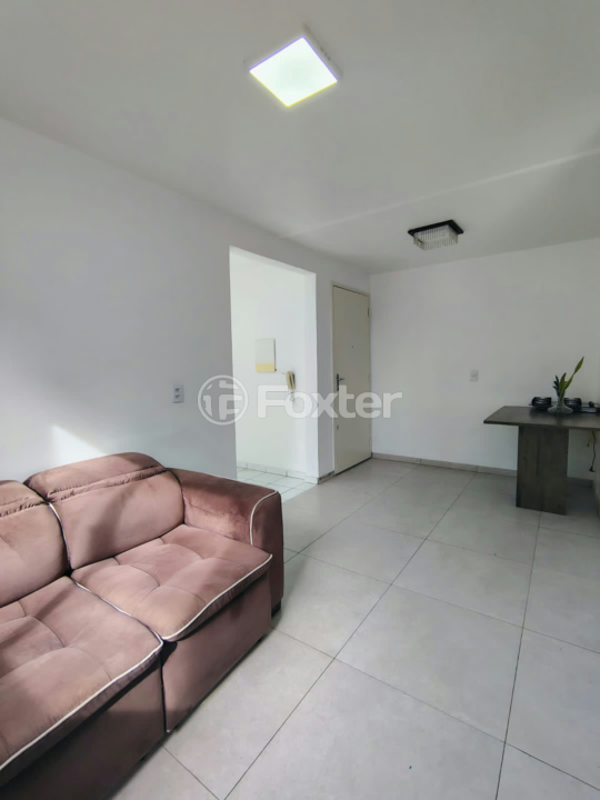Apartamento à venda com 2 quartos, 42m² - Foto 2