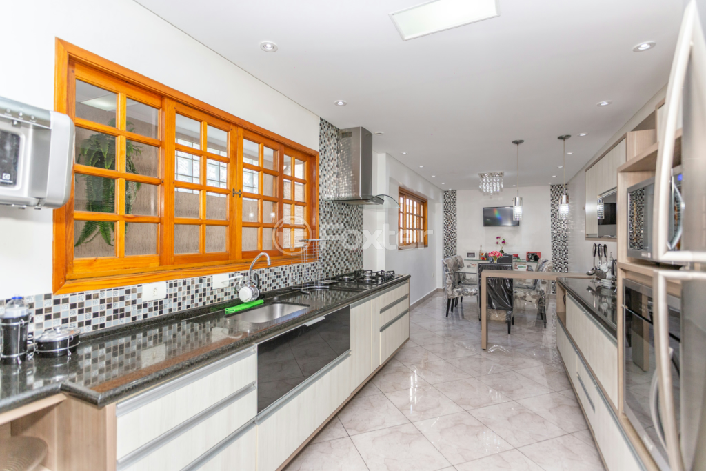 Casa à venda com 5 quartos, 185m² - Foto 59