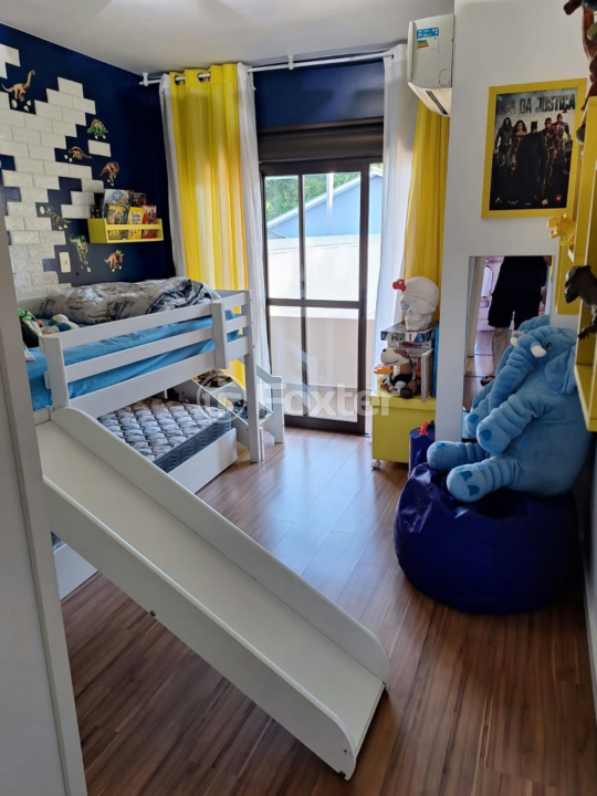 Casa de Condomínio à venda com 4 quartos, 200m² - Foto 32
