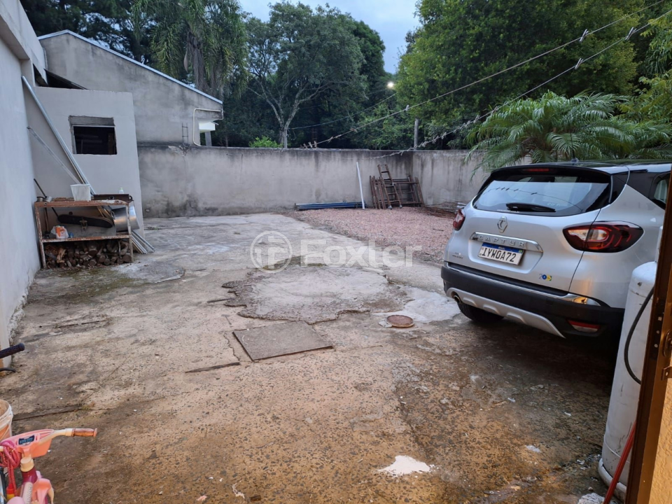 Casa de Condomínio à venda com 4 quartos, 200m² - Foto 42