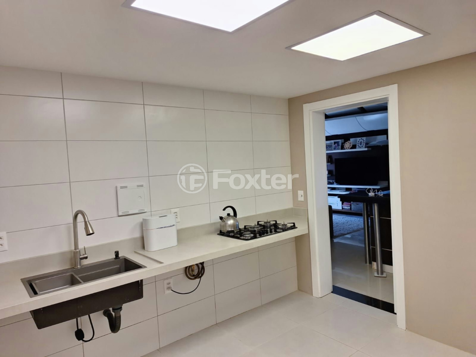 Casa de Condomínio à venda com 4 quartos, 200m² - Foto 12