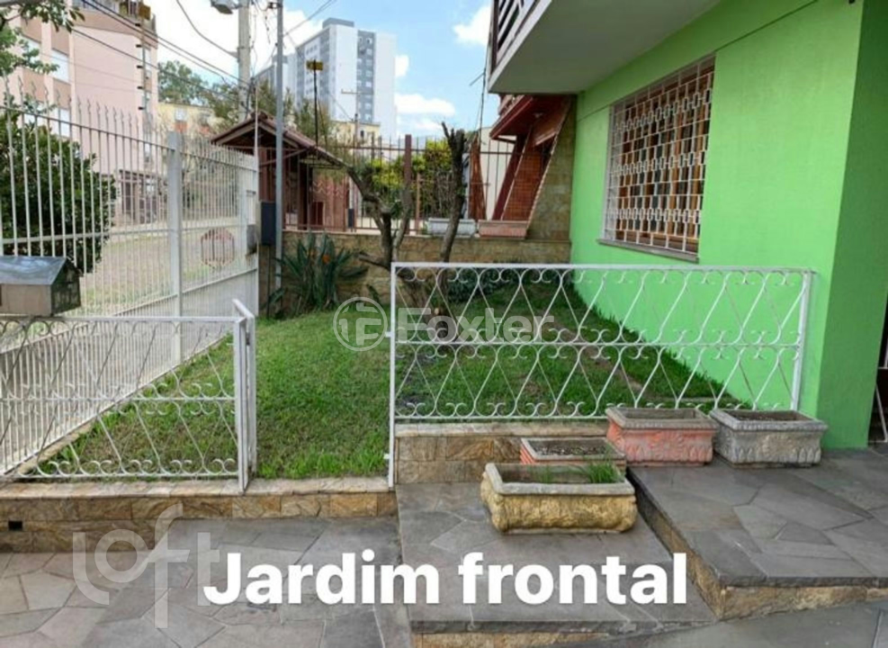 Casa à venda com 4 quartos, 367m² - Foto 2