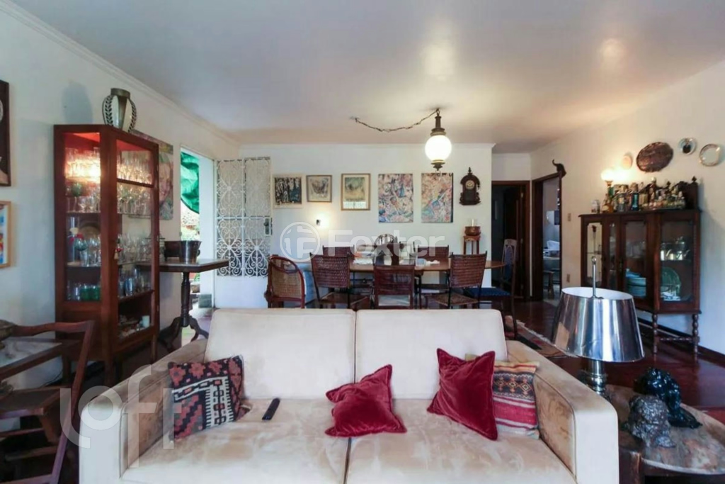 Casa à venda com 5 quartos, 330m² - Foto 3