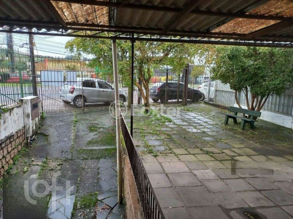 Casa à venda com 3 quartos, 230m² - Foto 3