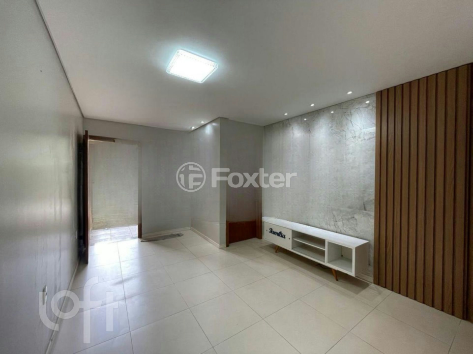 Casa à venda com 2 quartos, 63m² - Foto 1
