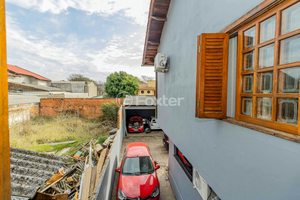Casa à venda com 4 quartos, 240m² - Foto 31