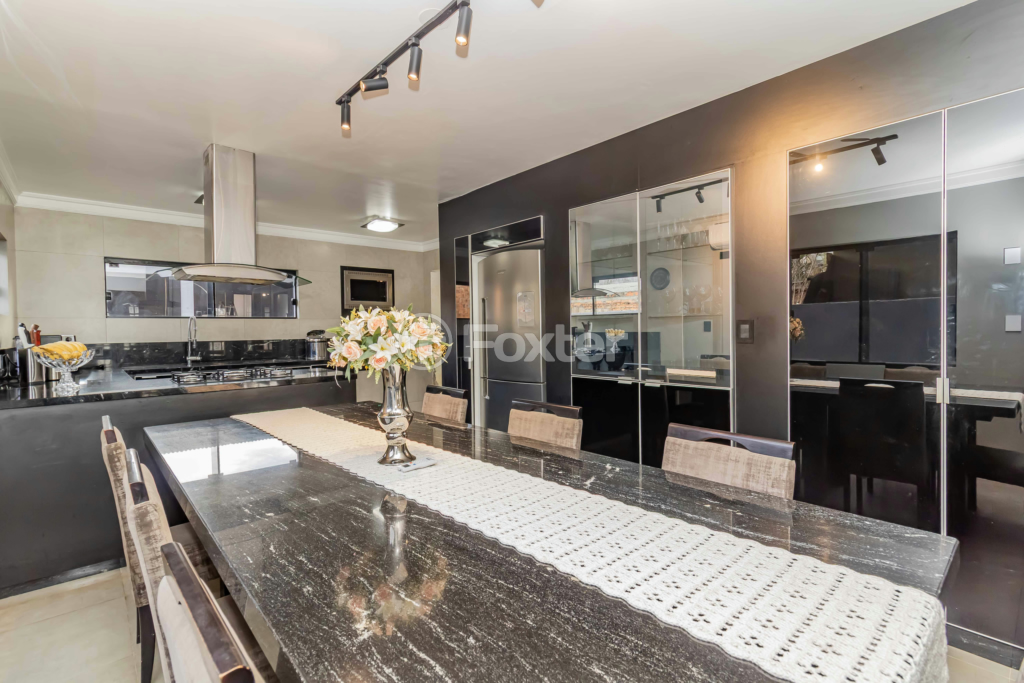 Casa à venda com 4 quartos, 240m² - Foto 45