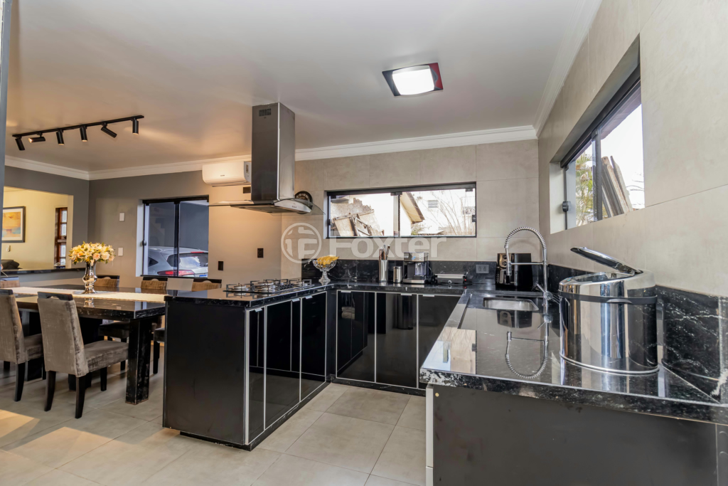 Casa à venda com 4 quartos, 240m² - Foto 46